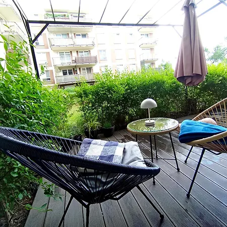 Zlota Kobieta Apartman Varsó