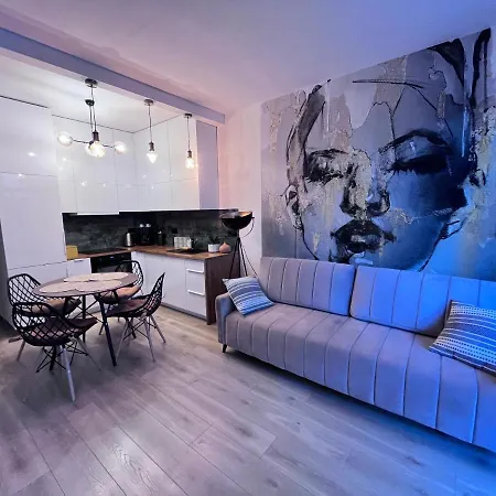 Apartament Złota Kobieta *
