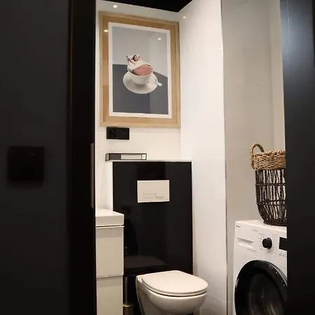 Zlota Kobieta 华沙