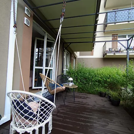 Zlota Kobieta Varšava